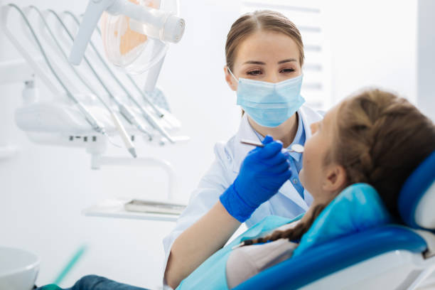 Best Wisdom Tooth Removal  in Riverwoods, IL